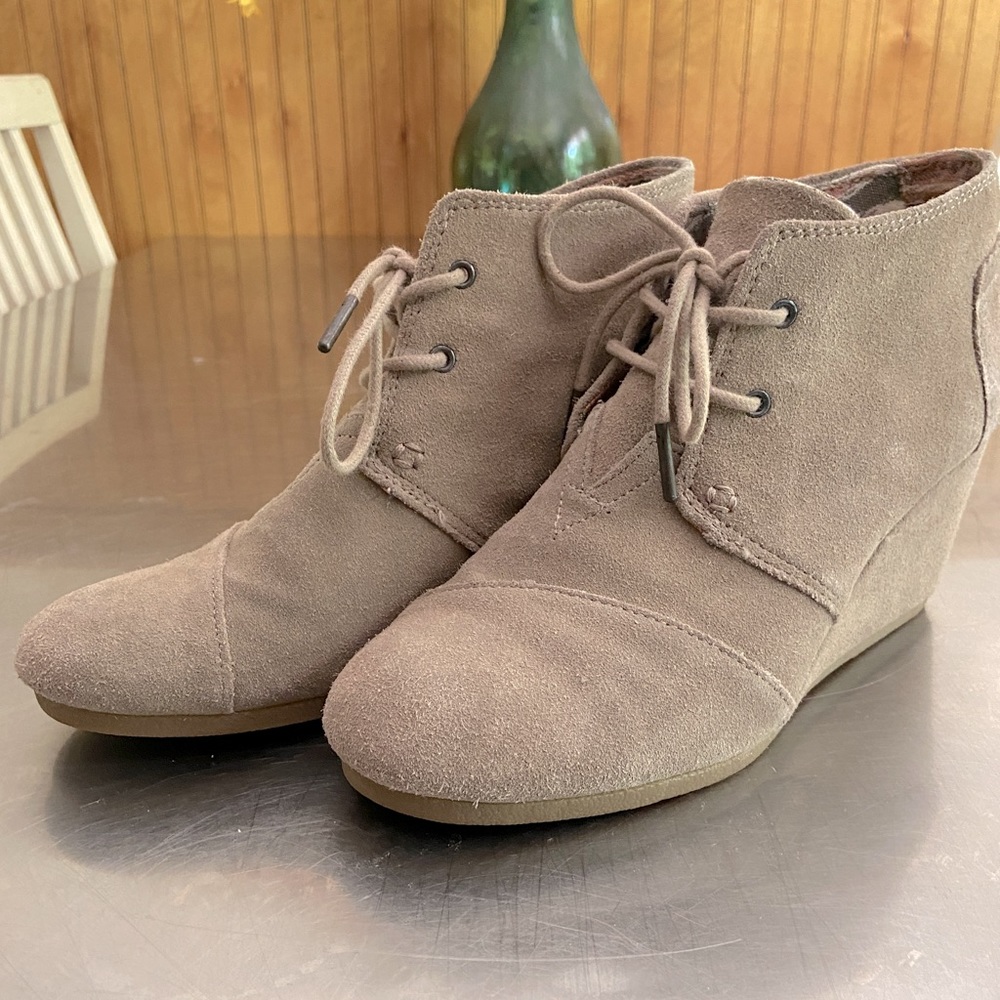 Toms Wedge Bootie